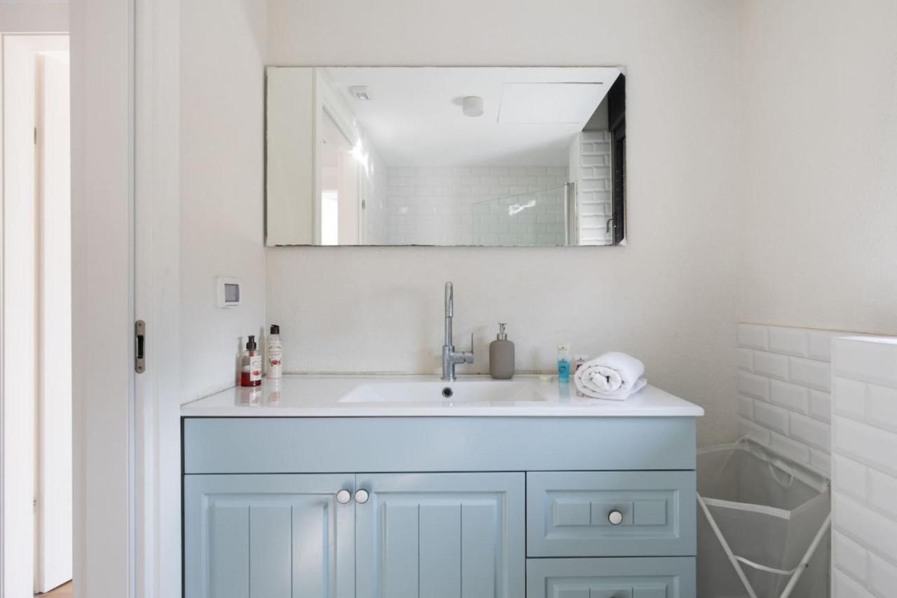 Elegant Apartment W Balcony & Mamad In Heart Of Tel Aviv By Sea N' Rent Exterior photo